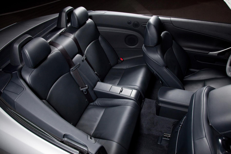 Illustration for article titled 2014 Lexus IS C Delivers Best Of Coupe And Convertible Worlds
